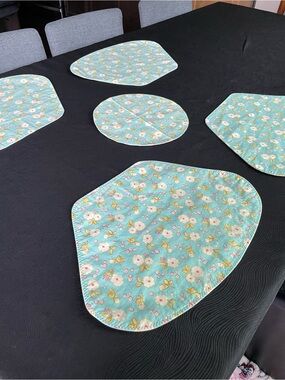 Vintage Handmade Reversible Floral Dining Placemats Floral Blue Table Set
